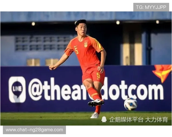 中国足球队备战亚洲杯新动态，主帅透露战术调整与年轻球员崭露头角